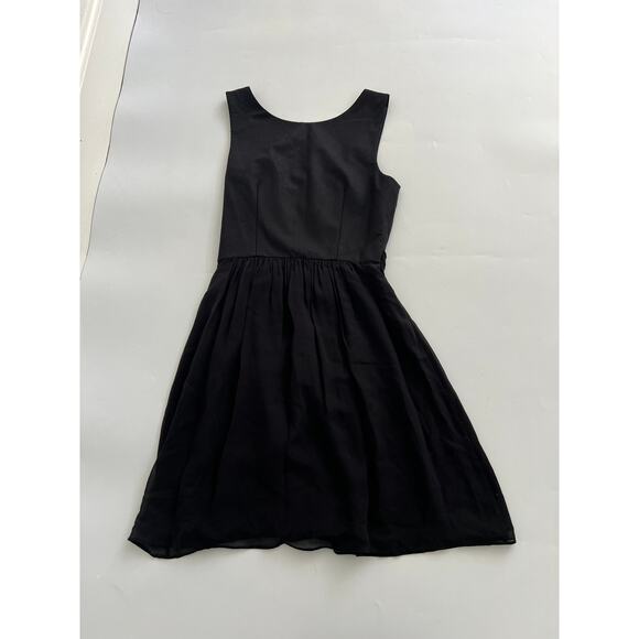 THEORY Emmalee Georgette Twist Front Black Chiffon Ruched Dress Womens Size 0 - Picture 2 of 12